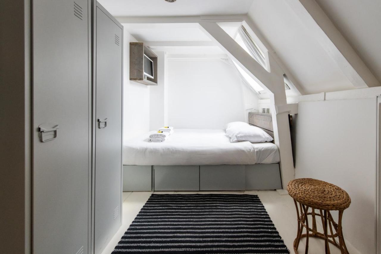 Two Bedroom Apartment In Historic Canalhouse From 1618 - City Centre Ámsterdam Exterior foto